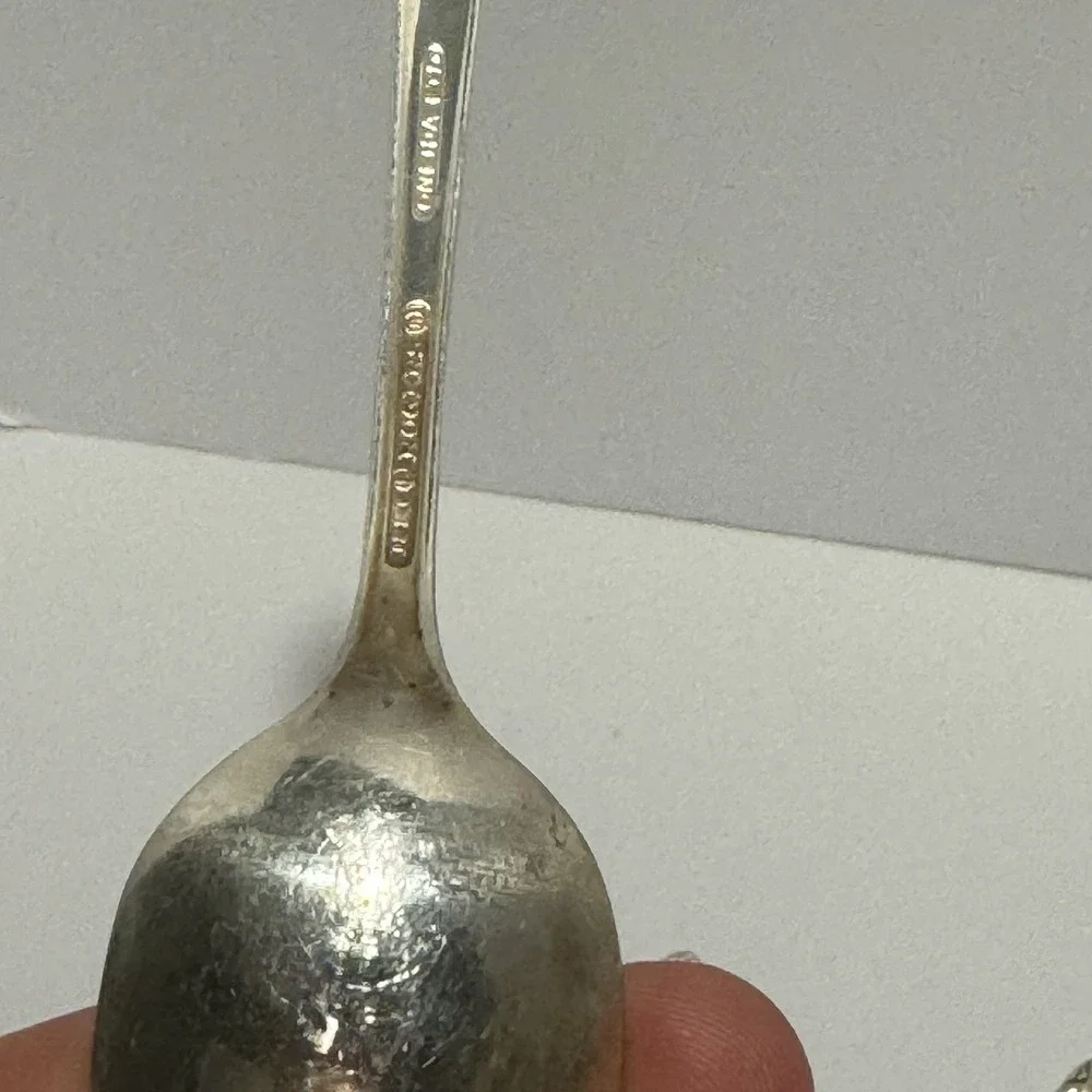 1881 Rogers Oneida Plantation 1948 Silverplate‎ Teaspoons Set of 8 Flatware